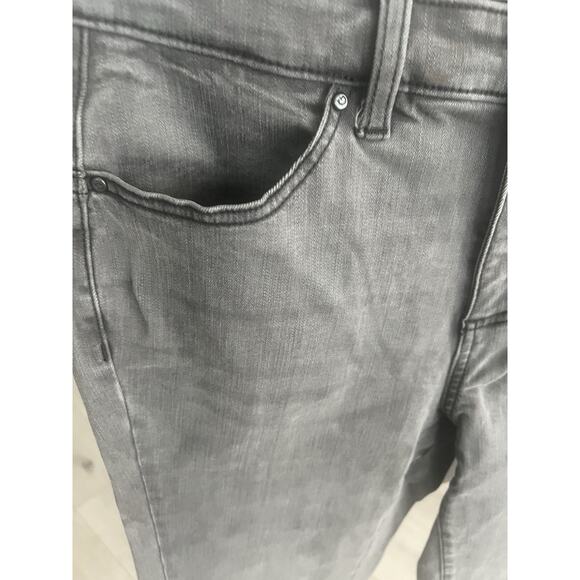 G By Giuliani G-Sculpt Jeans 405 Boot Color Valley Gray Wash. Size 8 - Picture 8 of 12